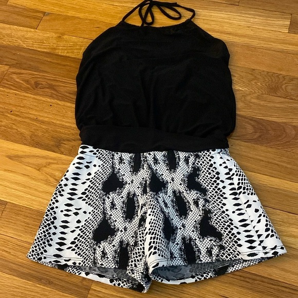 Hollyworld Girls Black and White Halter Romper Size 14 - Picture 1 of 7